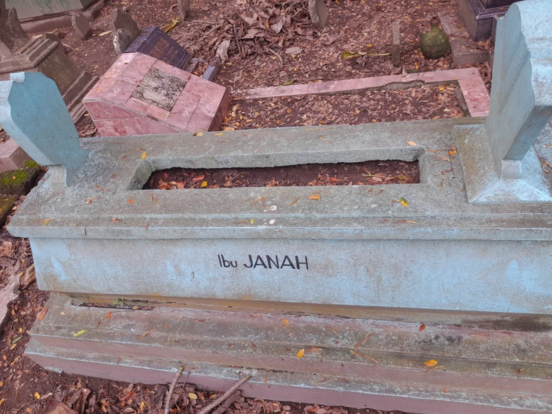 IBU JANAH