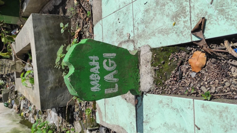 MBAH LAGI