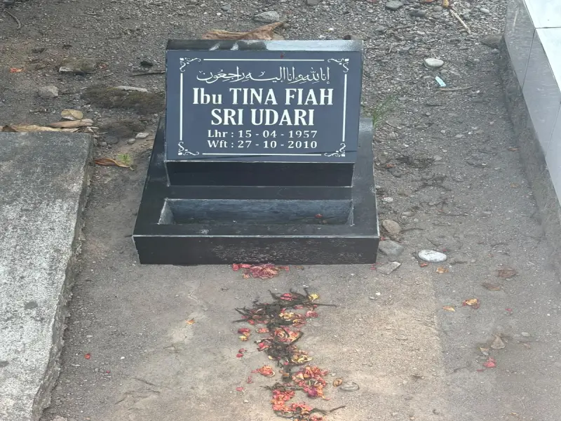 Ibu Tina Fiah Sri Udari