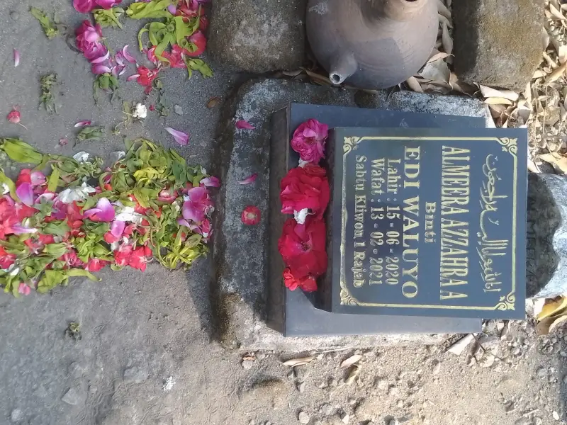 Almeera Azzahra A