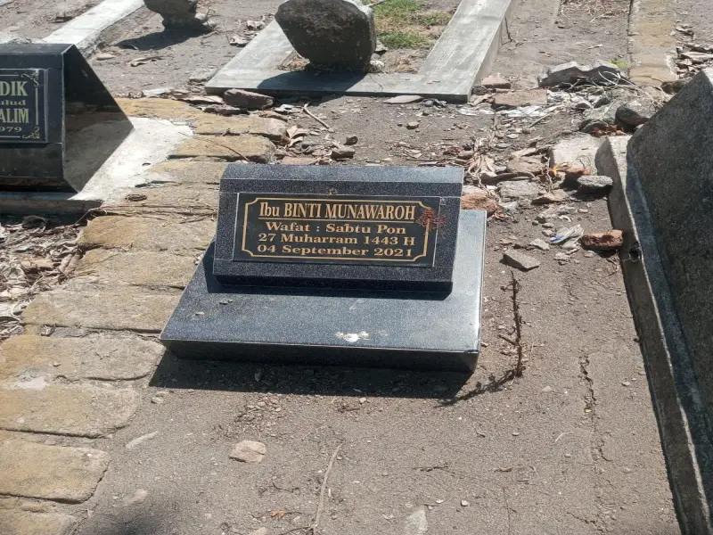 Ibu hinti munawaroh