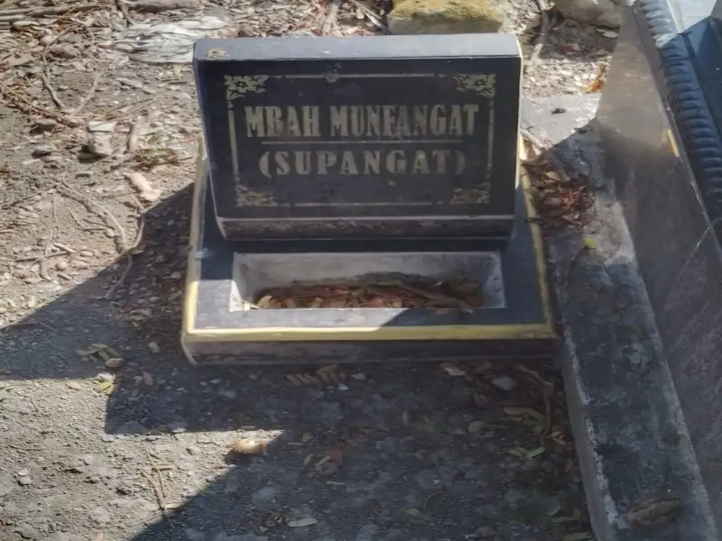 Mbah Munfangat (Supangat)