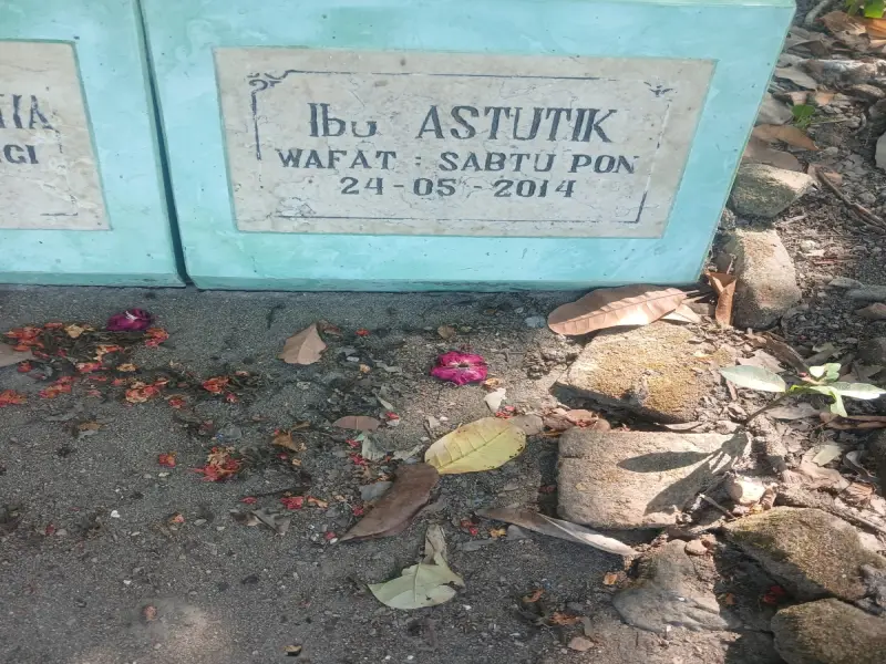 Ibu Astutik