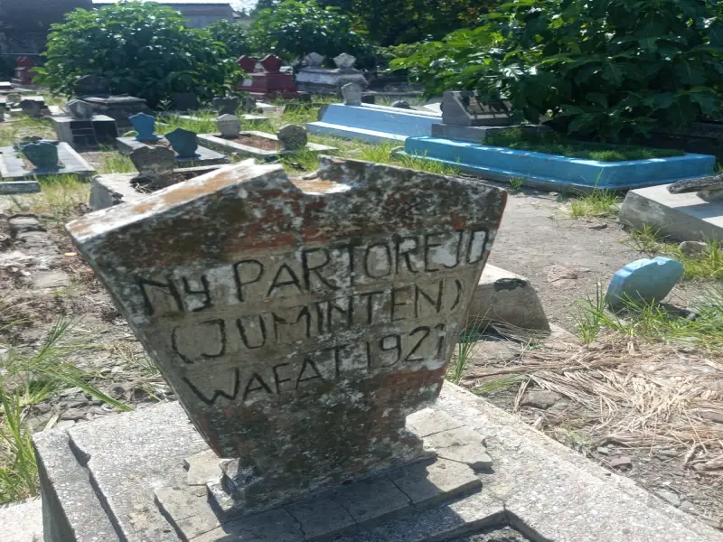 Ny. PARTOREJO (JUMINTEN)